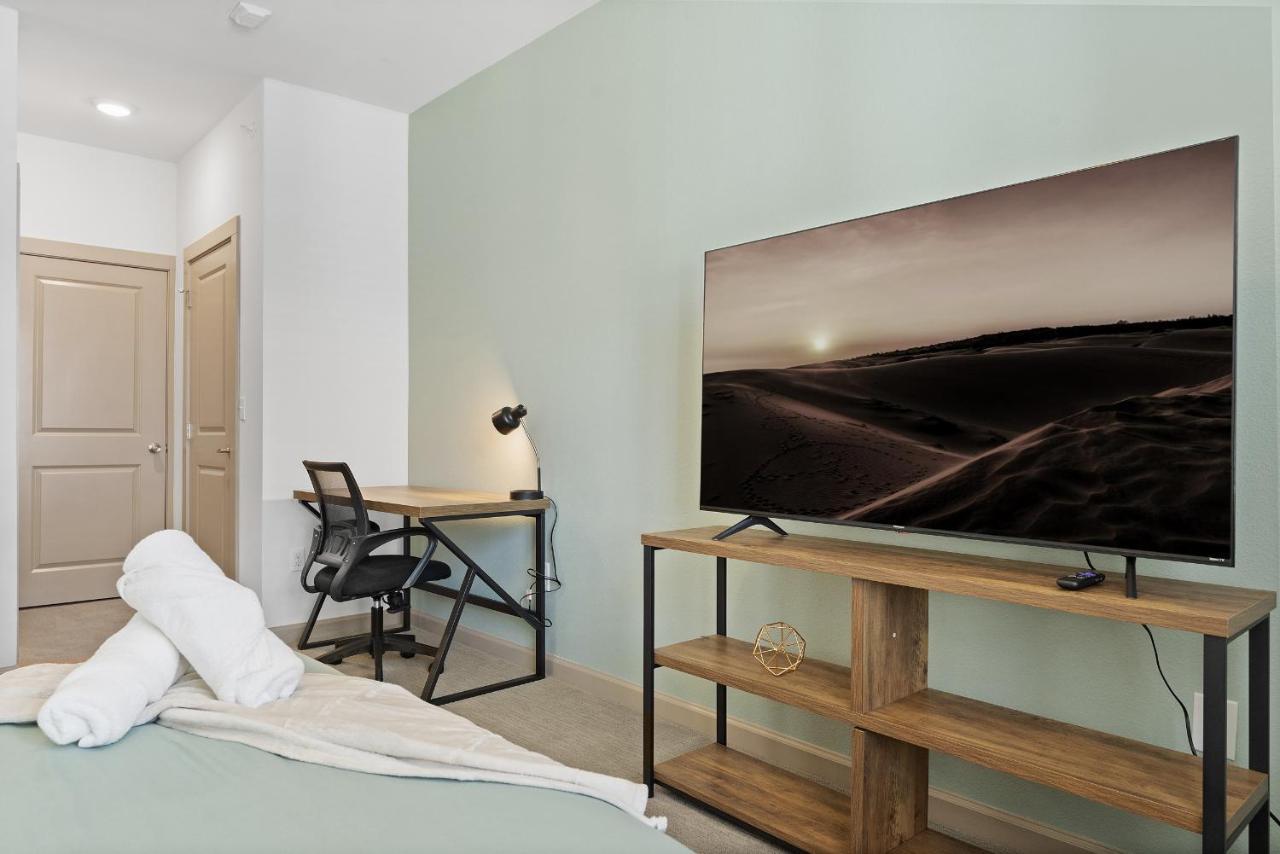 Апартаменты Luxe 3B/2B Getaway - Pool, Gym, Parking, Pet Wash Leander Экстерьер фото